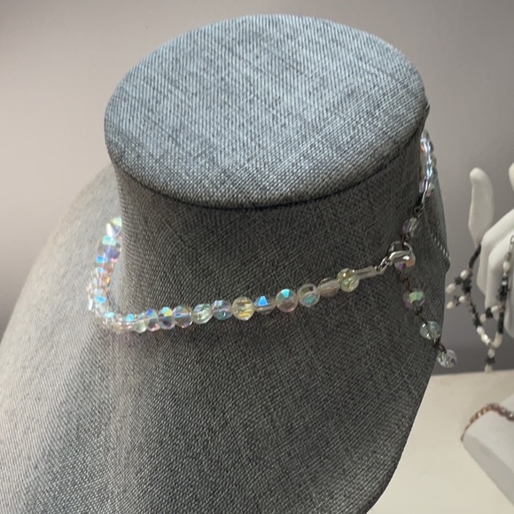Vintage 1960’s Glass Aurora Beaded Adjustable Necklace. Absolutely Gorgeous! - Picture 10 of 10
